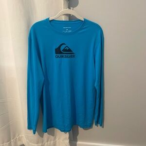 Quicksilver Men's Blue Sunshirt. Size: Small